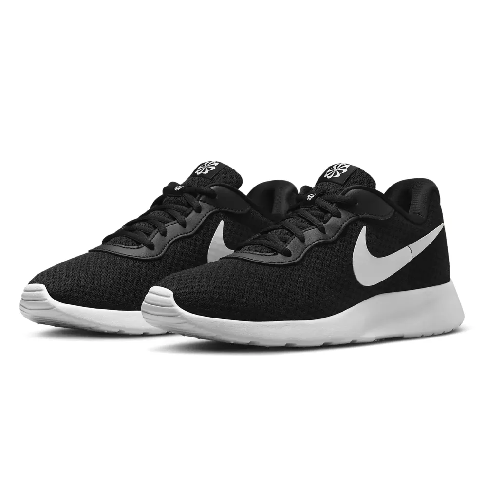 nike tanjun women's shoes